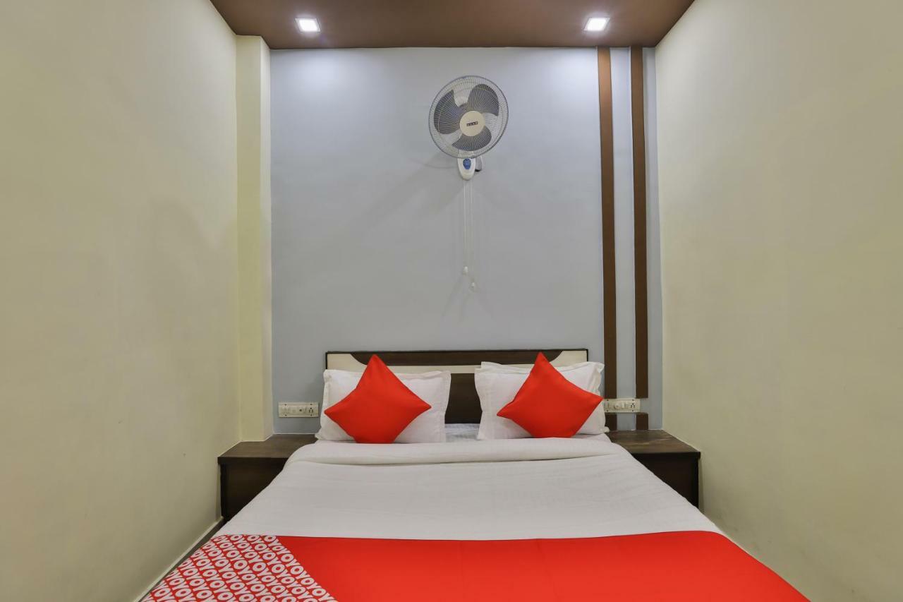 Oyo Flagship 19003 Hotel Rudra Mahal Amhedabad Dış mekan fotoğraf