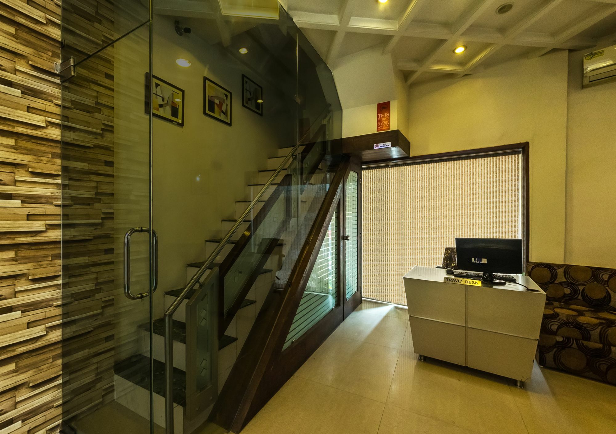 Oyo Flagship 19003 Hotel Rudra Mahal Amhedabad Dış mekan fotoğraf