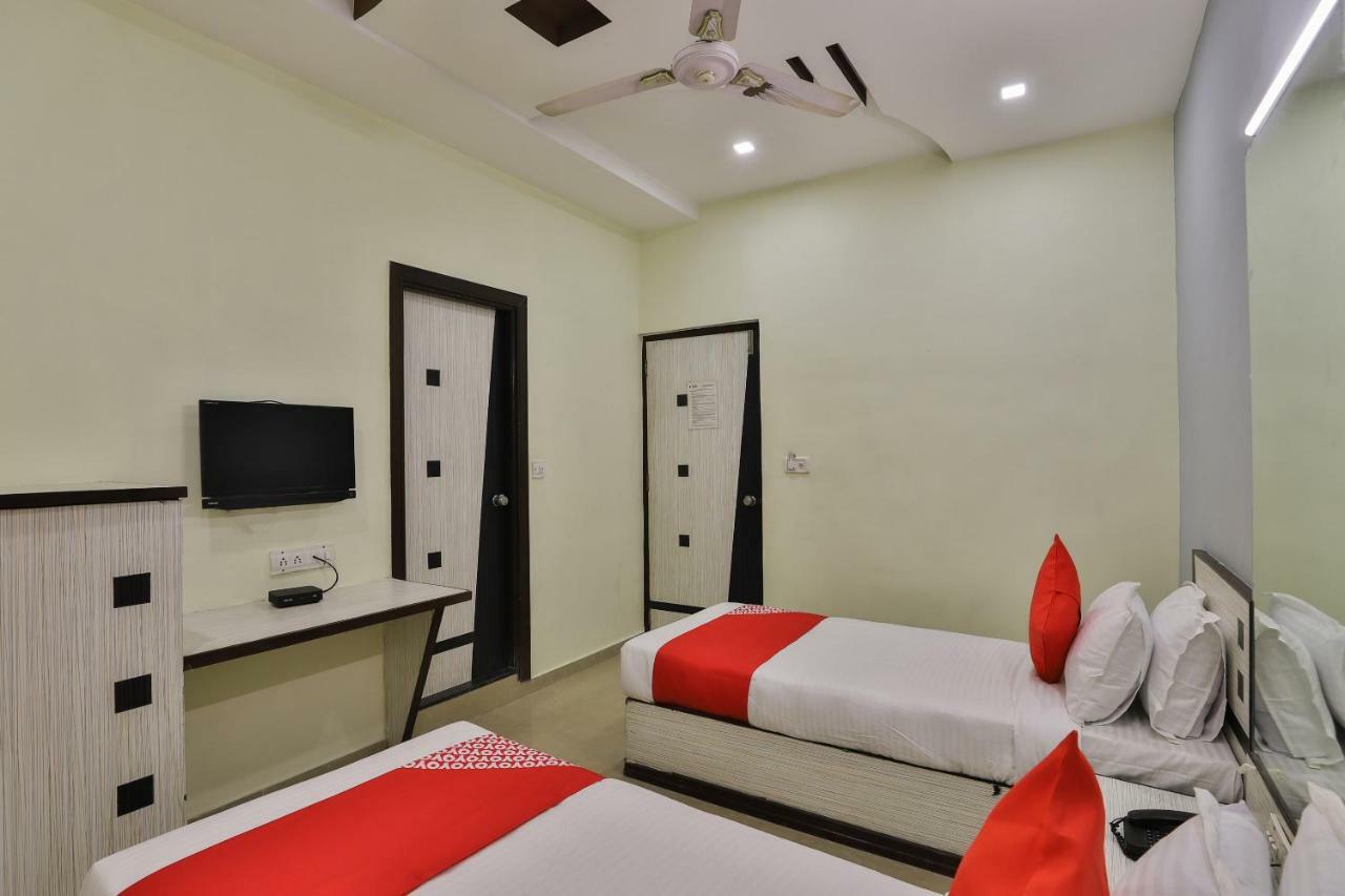 Oyo Flagship 19003 Hotel Rudra Mahal Amhedabad Dış mekan fotoğraf